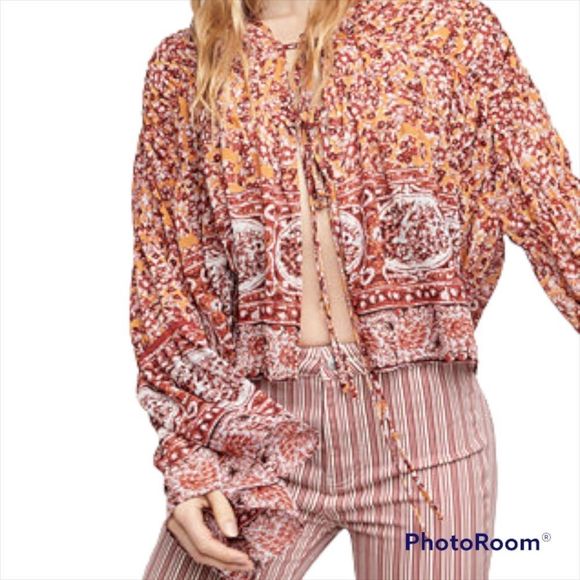 NWT Free People Lorraine Tiered Sheer Tie Front Floral Oversized Kimono - Picture 1 of 8
